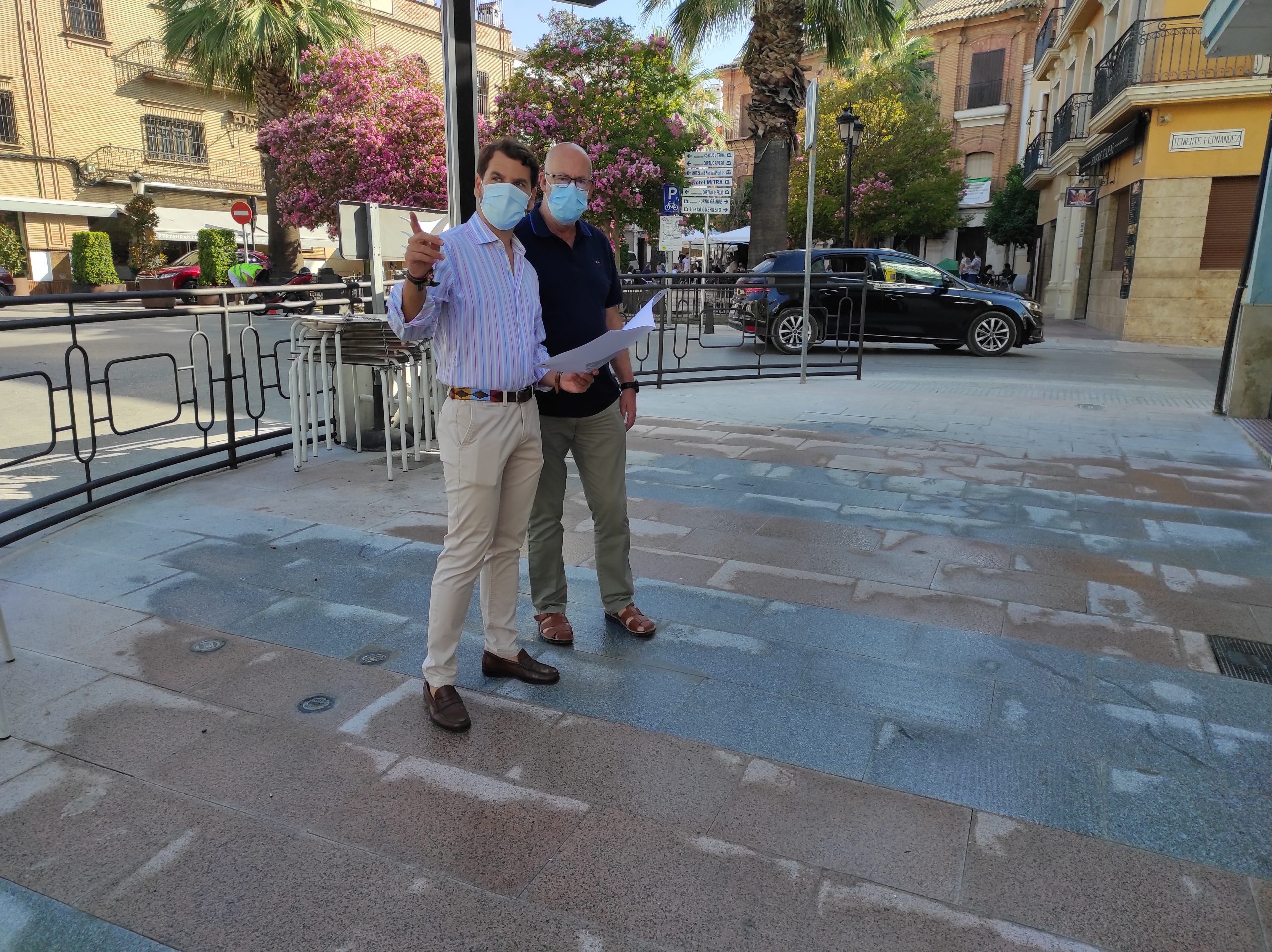 El Ayuntamiento de Cabra invierte 50.000 euros del PFEA en la mejora del entorno de la Plaza Vieja – Ayuntamiento de Cabra