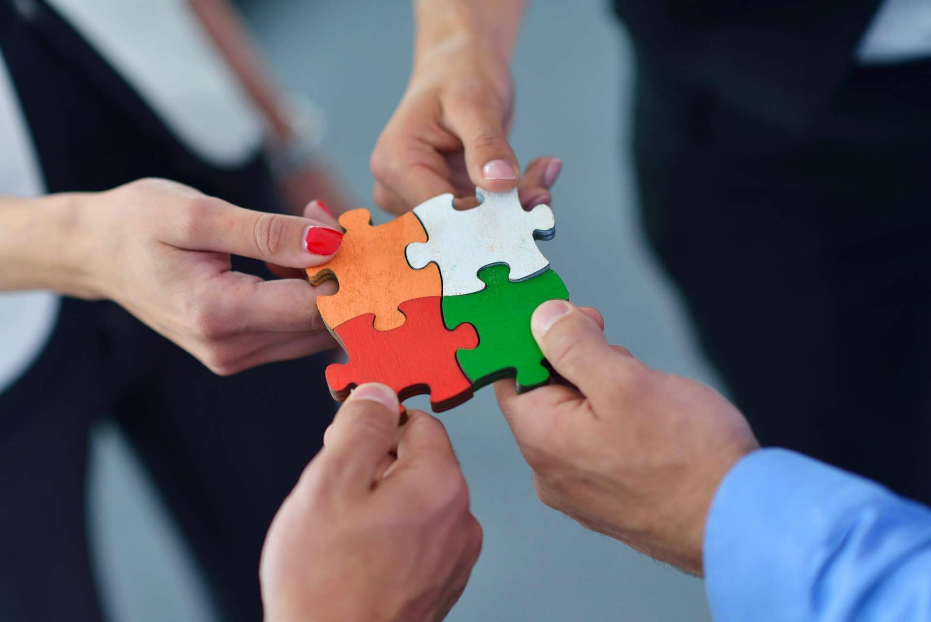 Iniciar una carrera profesional como asesor de seguros y formar parte del equipo de Segur Capital