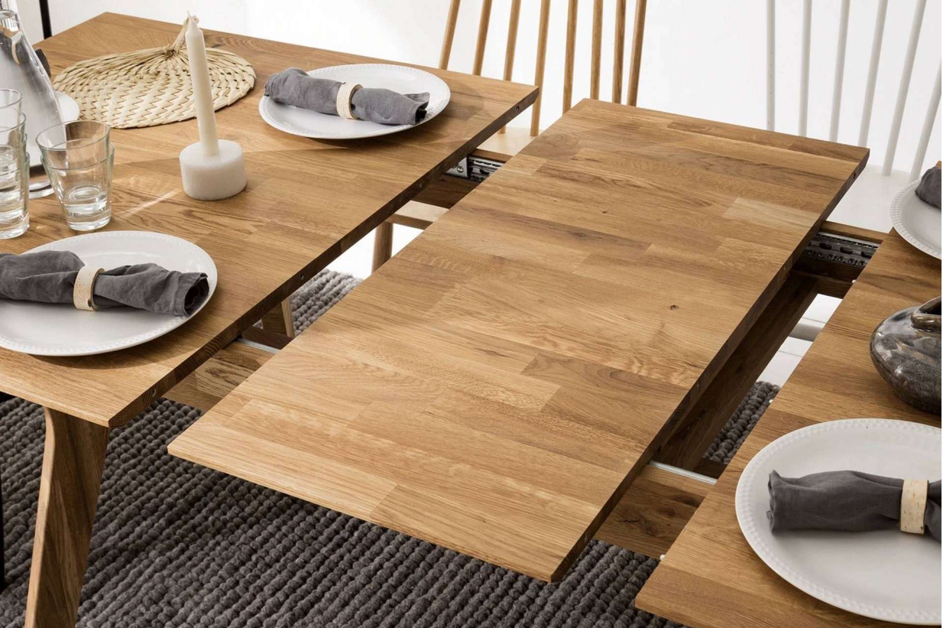 ¿Cuáles son los beneficios que presentan las mesas extensibles según Roble.Store?
