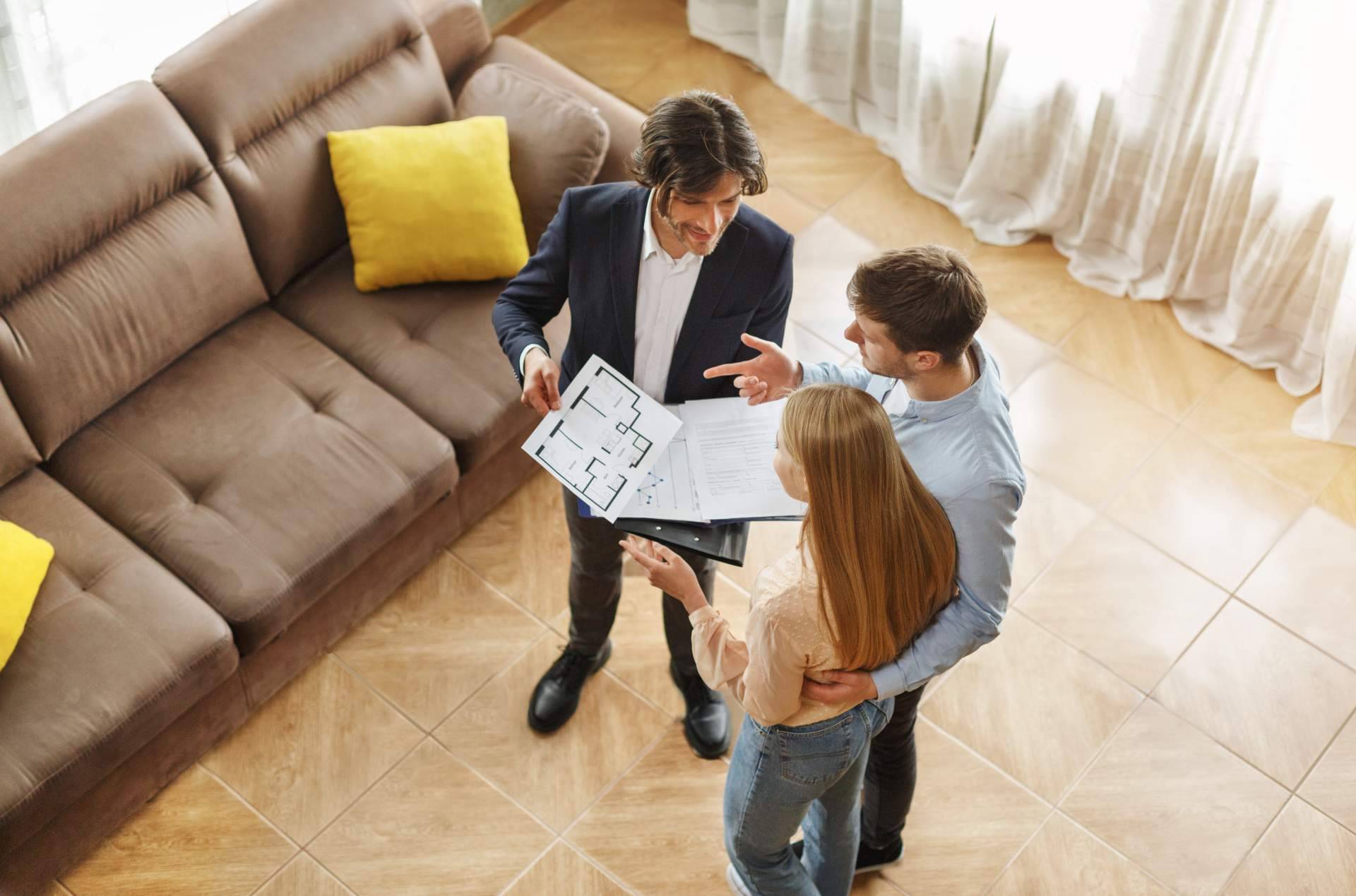 B&R Inmobiliaria en Bogotá explica cómo saber si una inmobiliaria en Colombia es legal