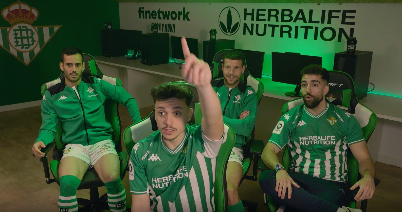 Duelo bético futbolero: Zumaquero y Enri, contra Ruibal y Juanmi