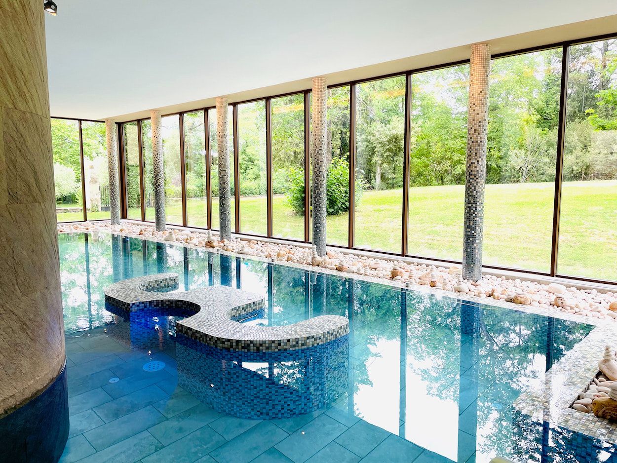 La empresa Biblion Ibérica aconseja revisar piscinas climatizadas, jacuzzis e hidromasajes para prevenir la legionella