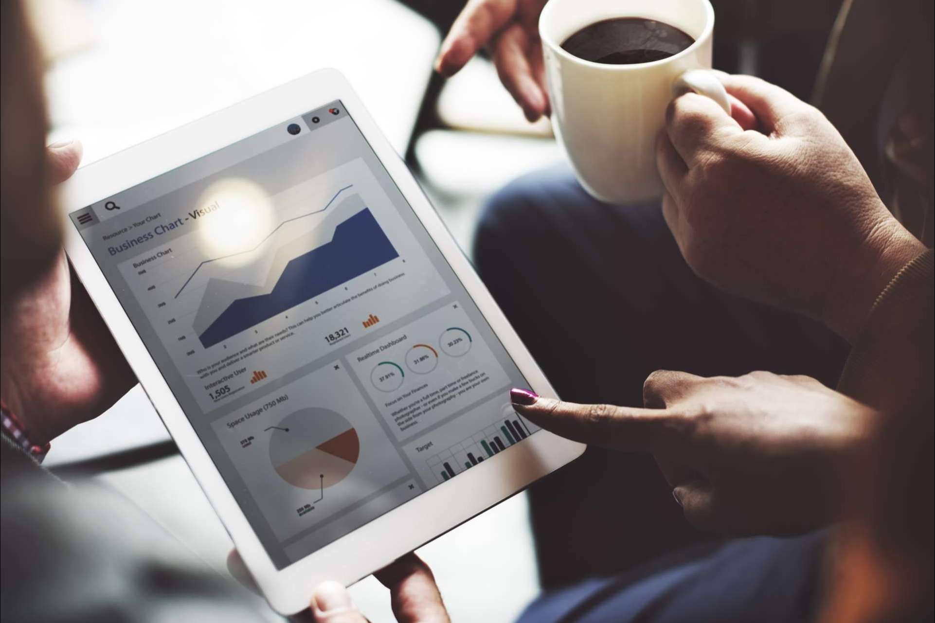 ¿Qué servicios de marketing digital para pymes en España ofrecen los profesionales de Socialway?