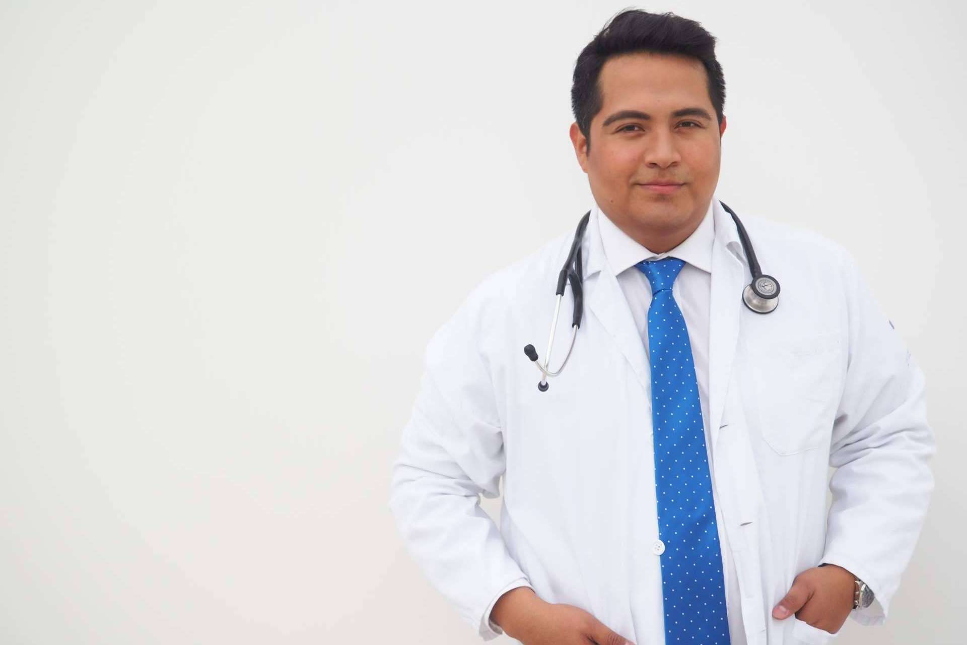 Primer médico español en la IAHRS, el Dr. Espinosa Custodio