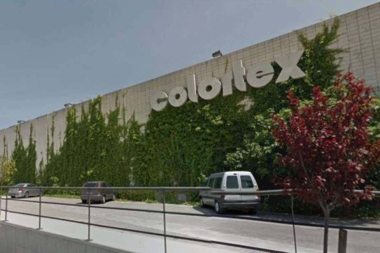 Colortex saca a subasta el futuro solar de 90 mil metros