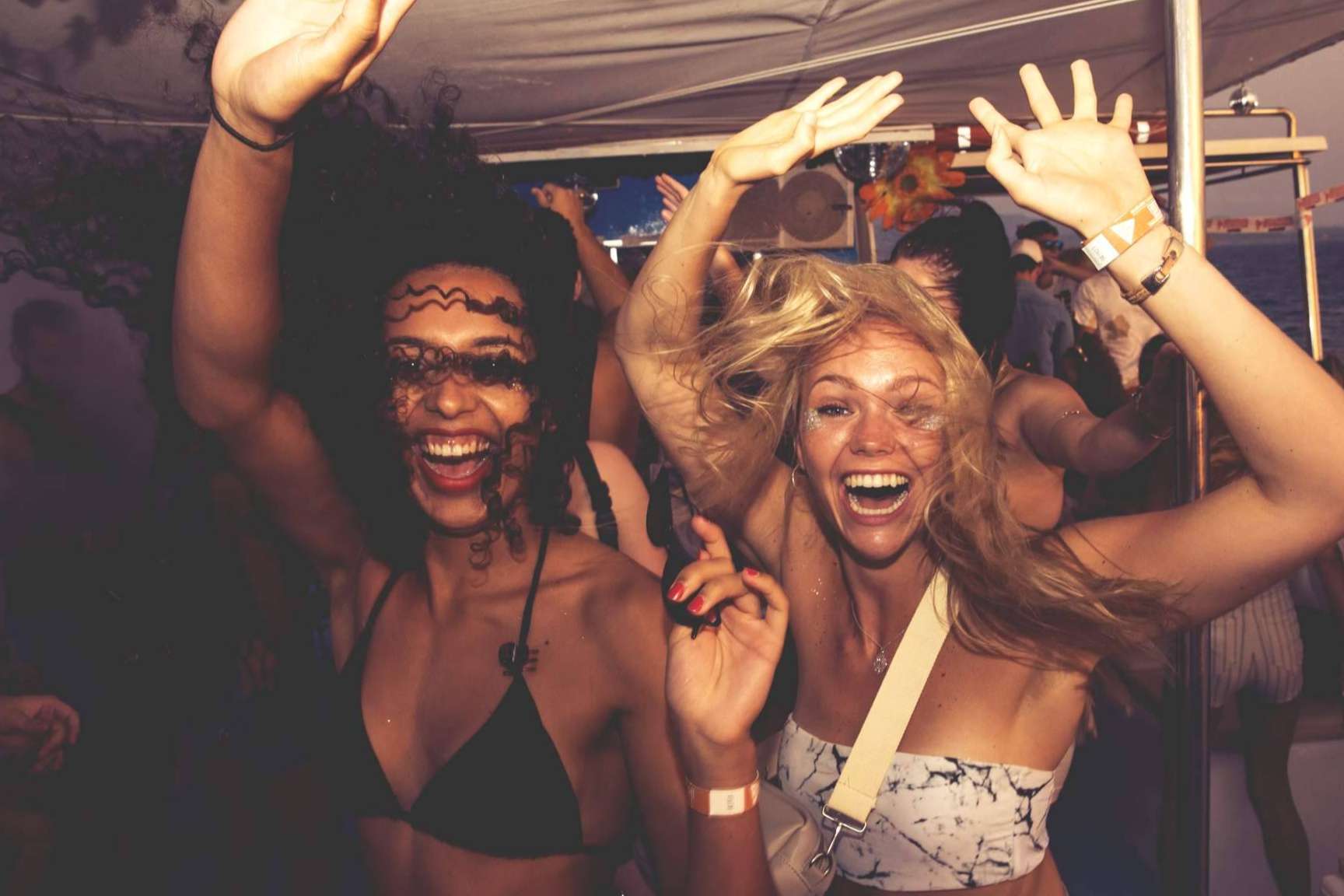 Las actividades más recomendadas para disfrutar de Ibiza durante el verano, por Float Your Boat