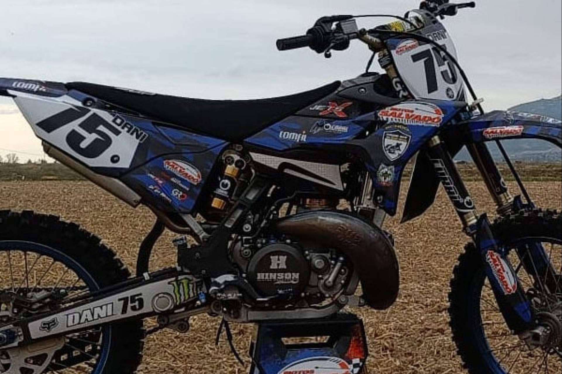 ¿Cuáles son las principales ventajas de las pegatinas para moto?, por ADHESIVOSEMABRRADOS
