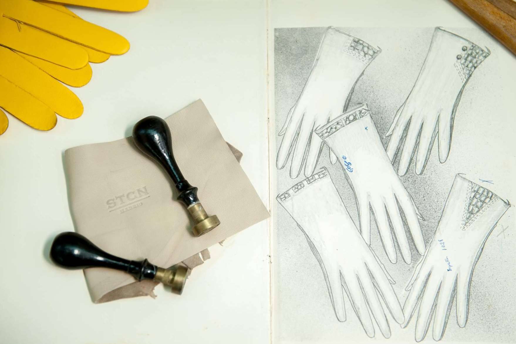 Santacana presenta los guantes artesanales de verano en Madrid
