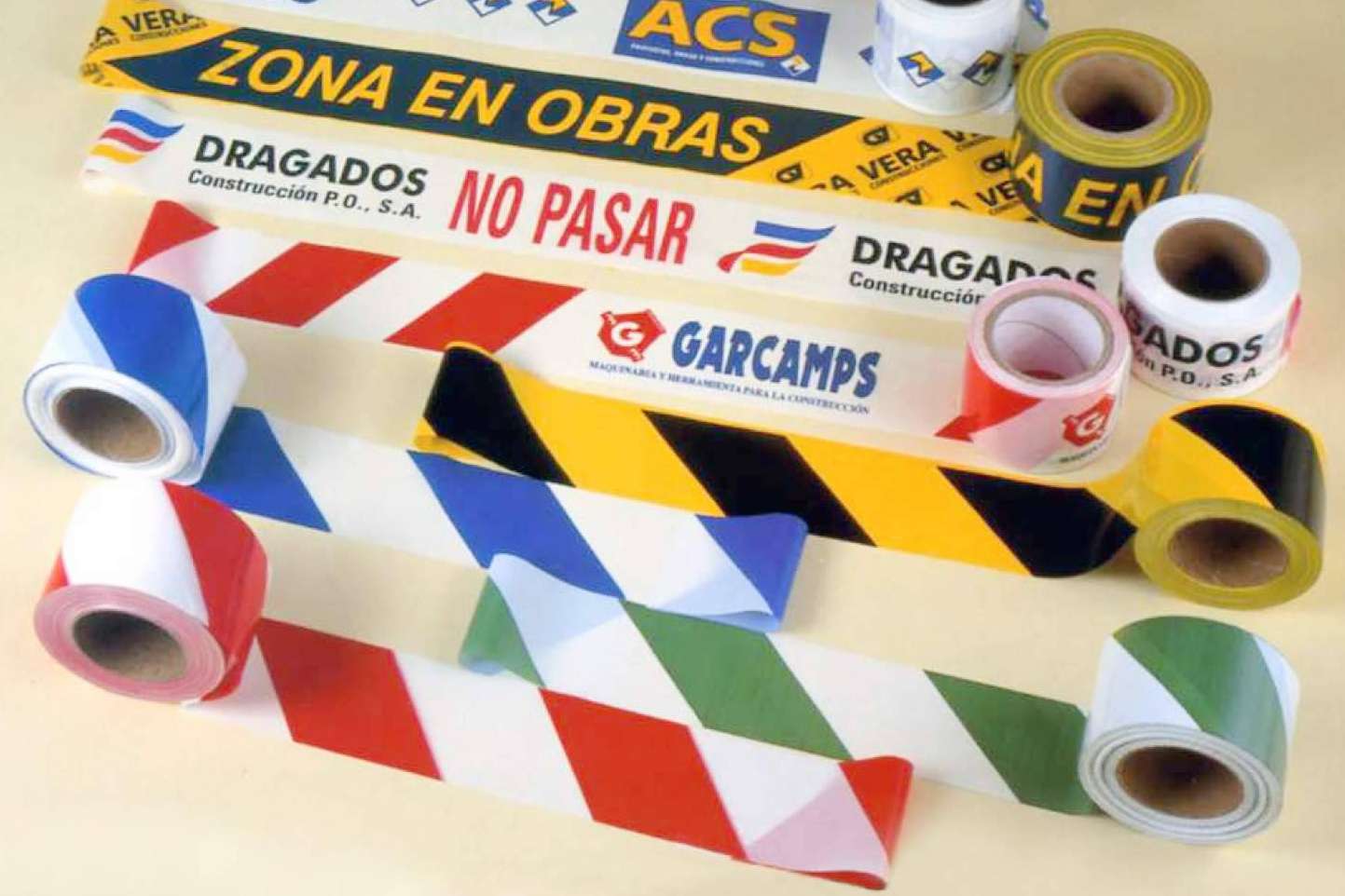 Cinta de balizamiento personalizable para campañas publicitarias, en Oxydo