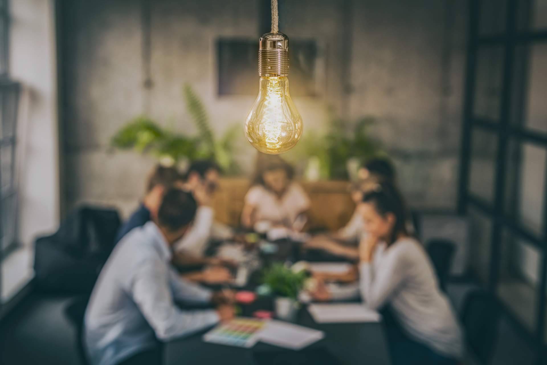 Las motivaciones para emprender un negocio, ¿Cómo puede ayudar AEI Business School a hacerlo realidad?