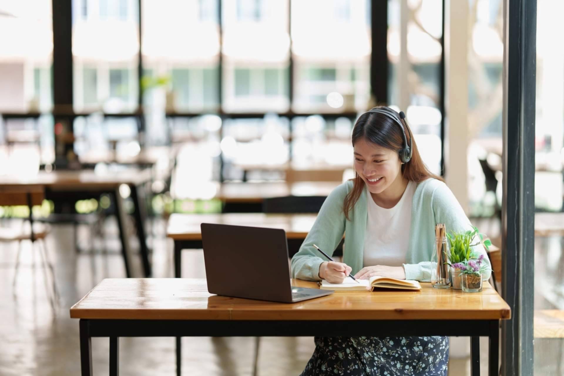 Encontrar oportunidades de formación online con Empower Talent