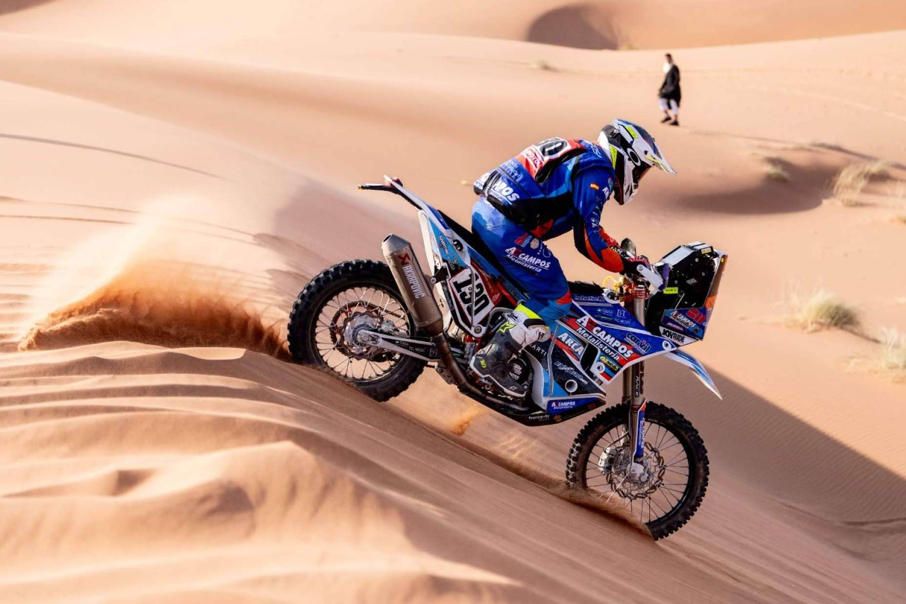 ADHESIVOSEMBARRADOS ofrece sus servicios en el Dakar 2024