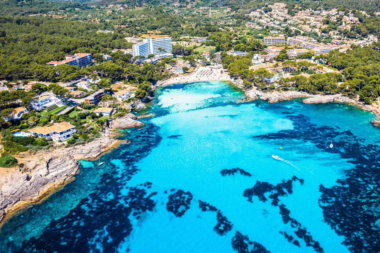 Descubrir los tesoros de Capdepera con el servicio exclusivo de Mallorca Transfers Pellicer