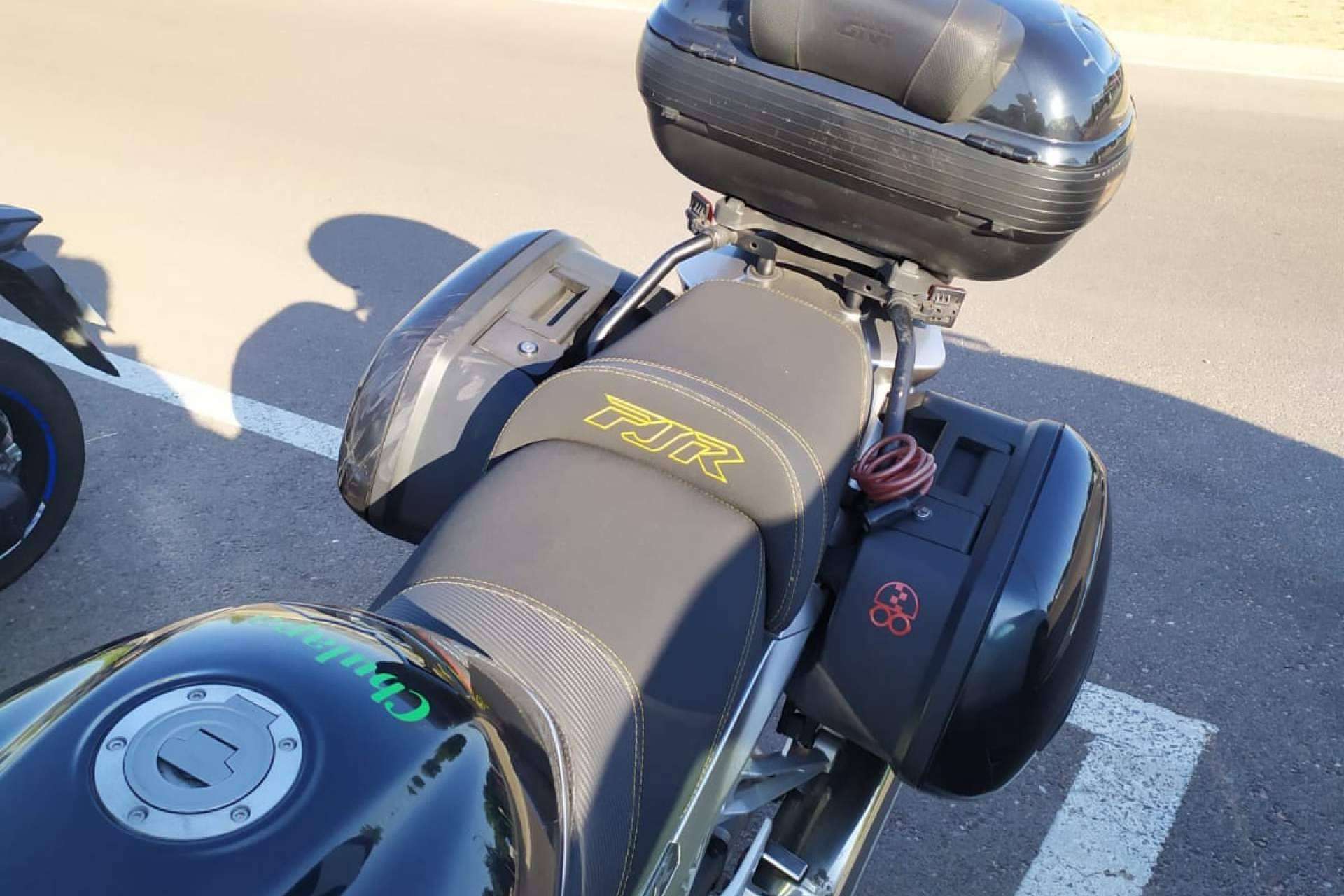 Asientos de moto cómodos y seguros con JM Fundas