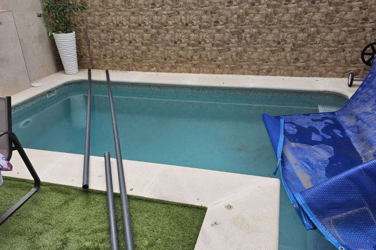 Cerofugas ofrece soluciones eficaces para las fugas de agua en piscinas