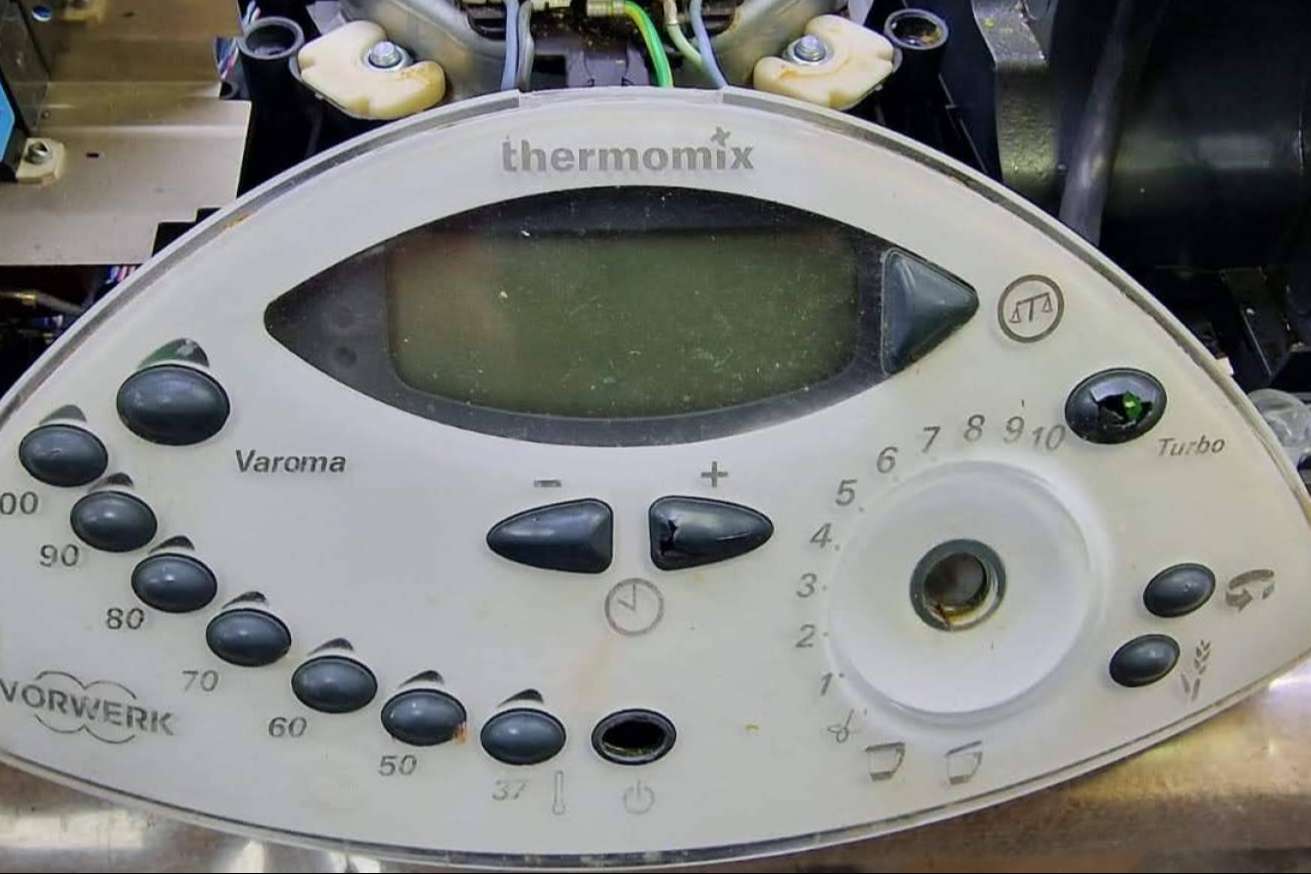 Sator Electrónica ofrece repuestos originales de Thermomix con servicio de envío a domicilio o recogida.