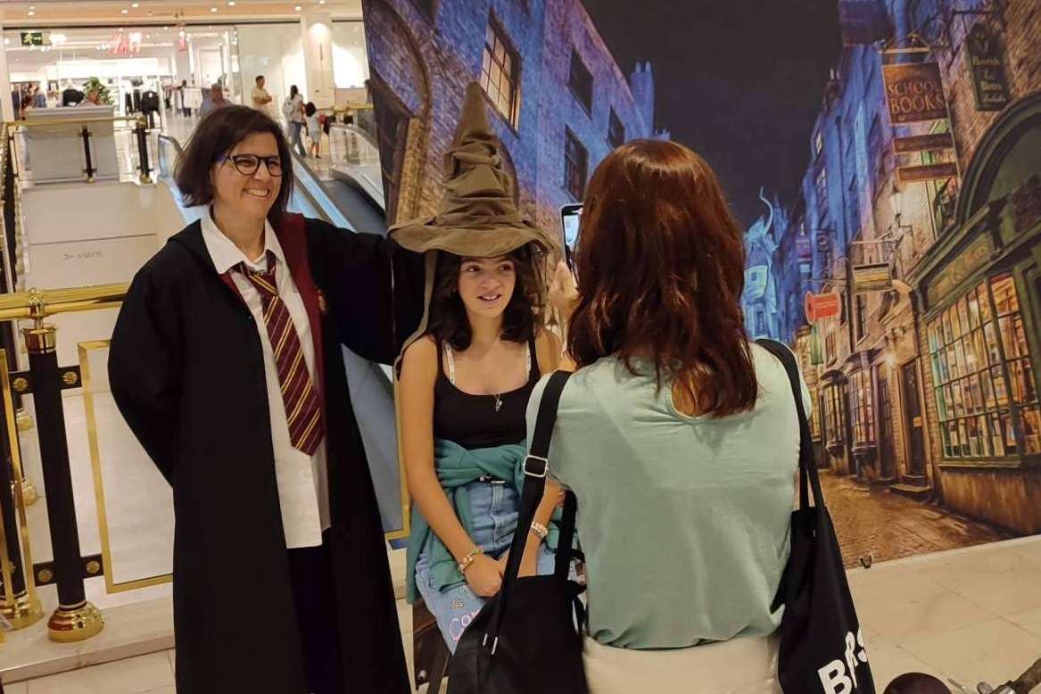 Cruzar la plataforma 9 ¾ y emprender el viaje al centro comercial Plaza Loranca 2 este sábado 8 de junio