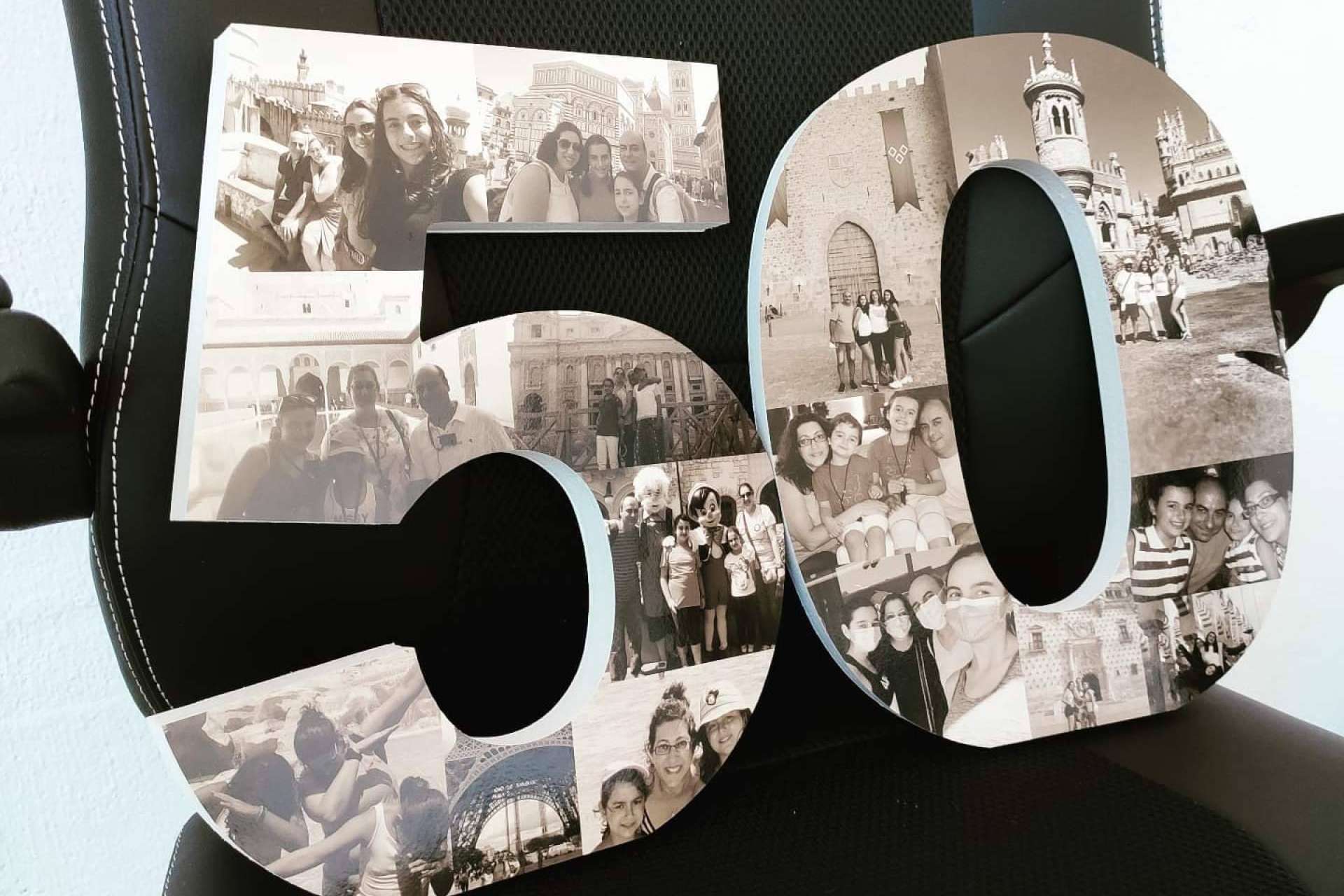 El número del cumpleaños decorado con fotografías, un excelente regalo