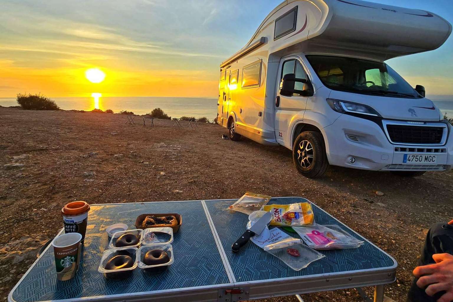 Alquilar autocaravanas con Amafi Caravaning