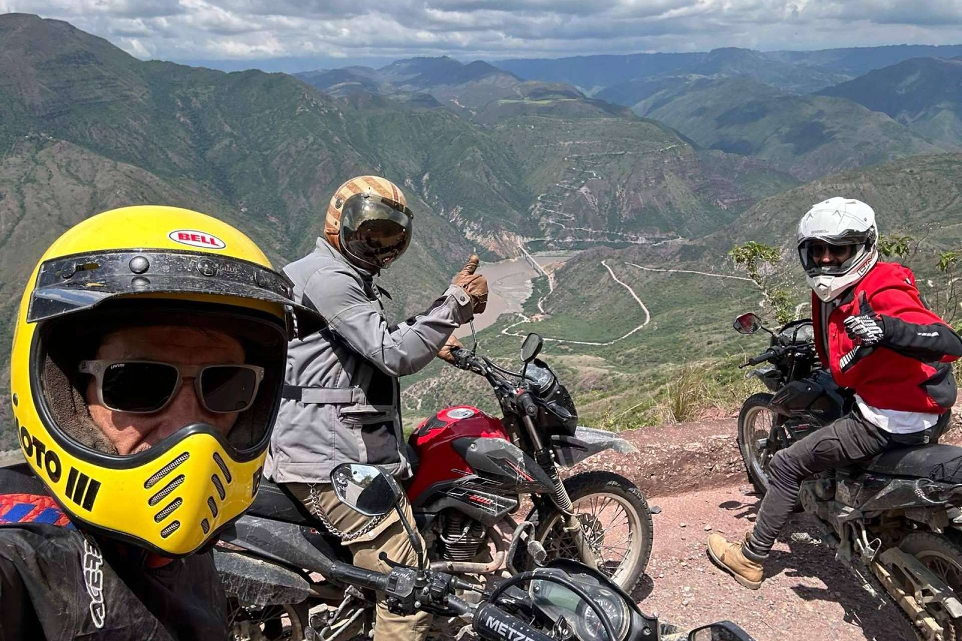 Viajes a Colombia en moto, una oportunidad para disfrutar la magia del país con Motorbeach Viajes
