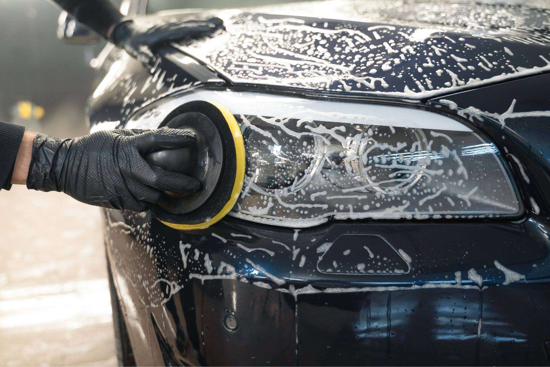 Cómo quitar los insectos aplastados del coche fácilmente
