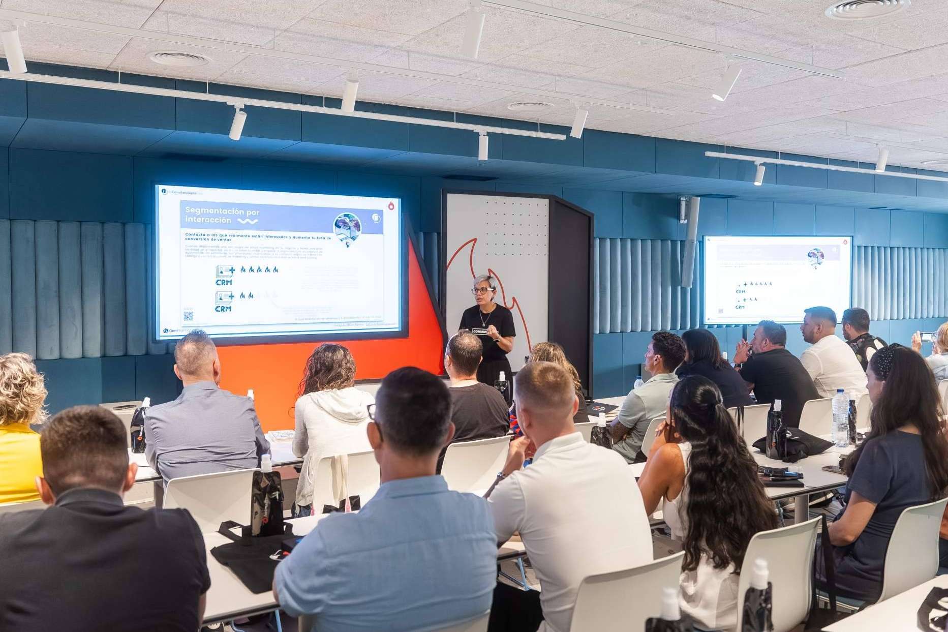 Formaciones para emprendedores y profesionales digitales de la mano de Geni Ramos