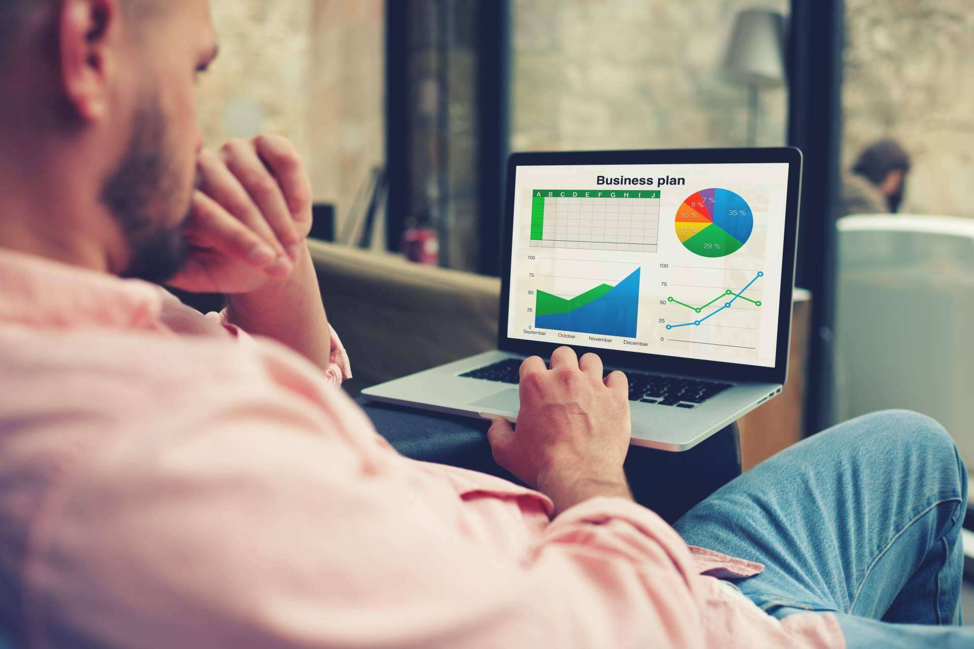 ¿Qué cursos de marketing ofrece Constanza Business & Protocol School?