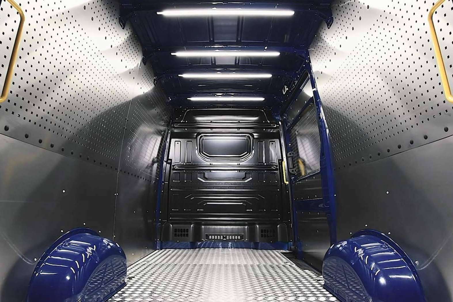 Cómo aumentar la protección de las furgonetas con los revestimientos internos de aluminio de Valsat