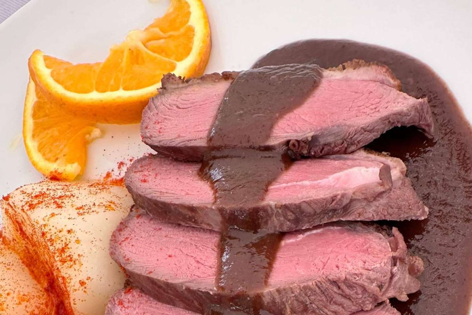 Comer a la carta en un entorno único y con precios económicos, de la mano de Restaurante San Francisco