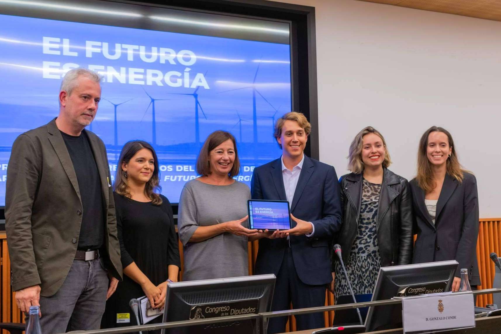 El 90 % de los jóvenes ve urgente la transición energética como respuesta a la crisis climática