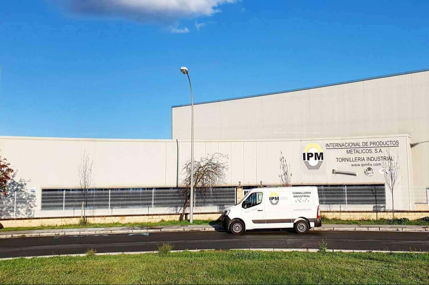 Calidad y servicio en el suministro de todo tipo de tornillería industrial