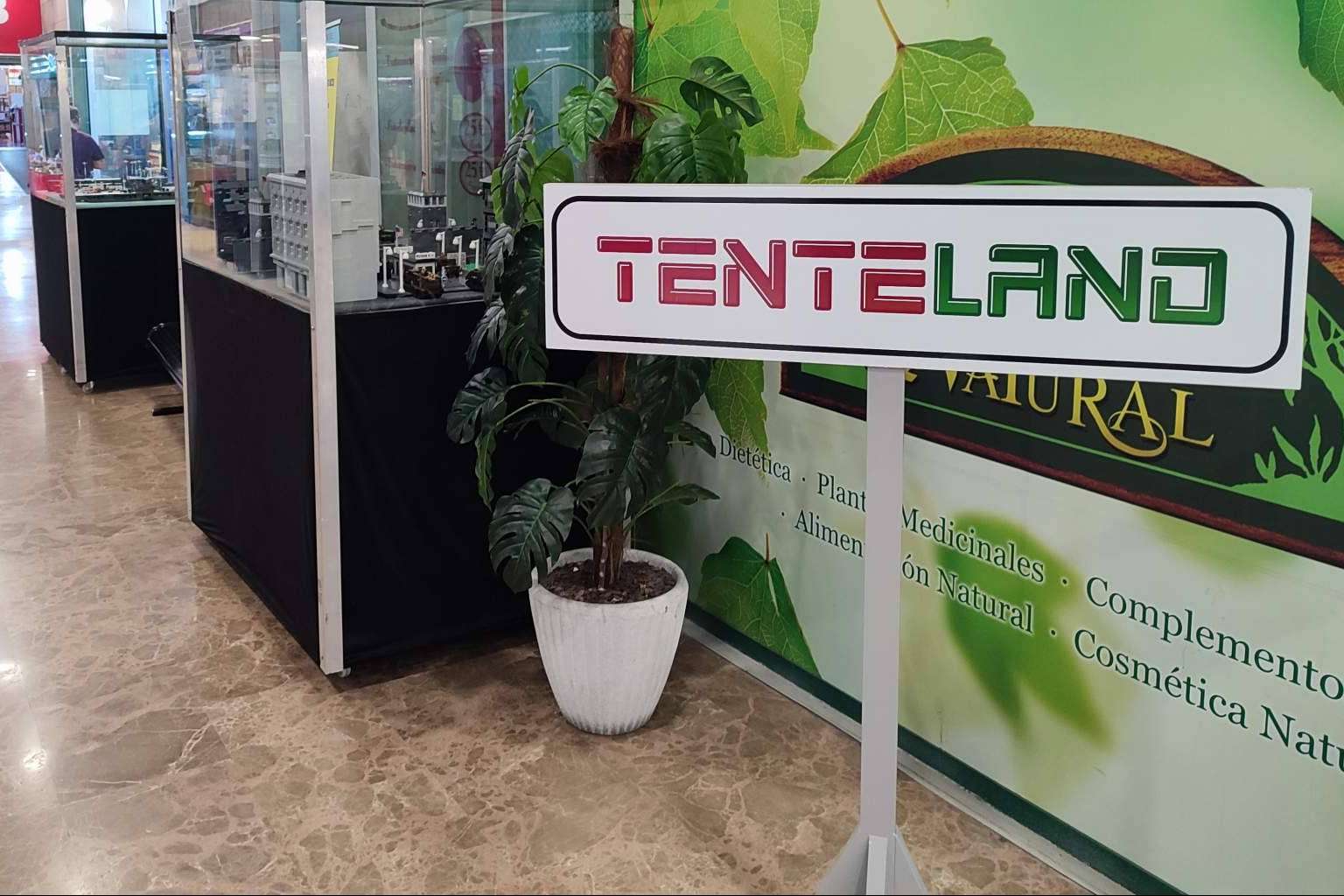 Éxito rotundo de la exposición de TENTE en el Centro Comercial Valdebernardo