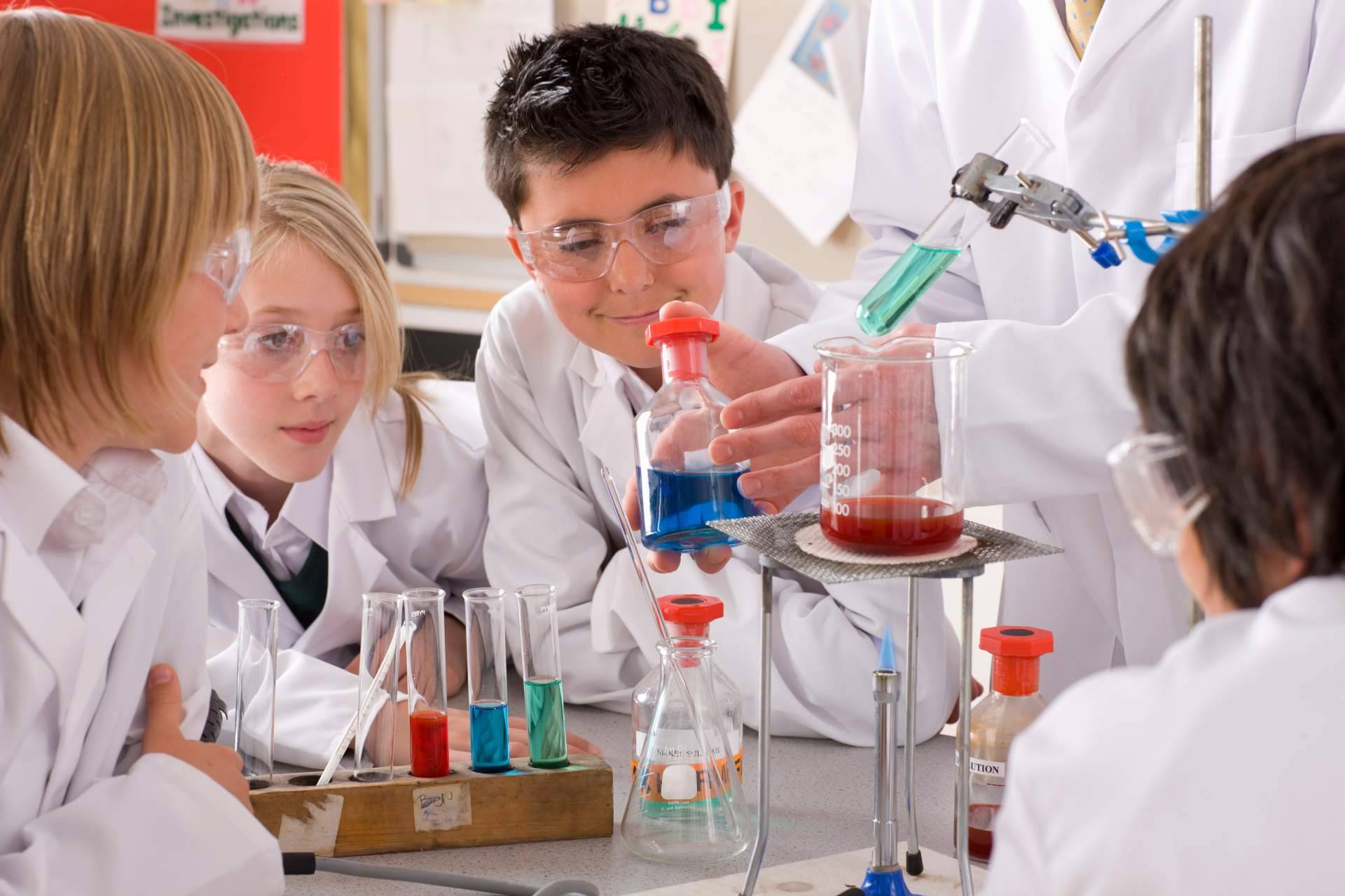 Cinco pasos de Pidiscat para preservar la calidad y seguridad del equipo de laboratorio