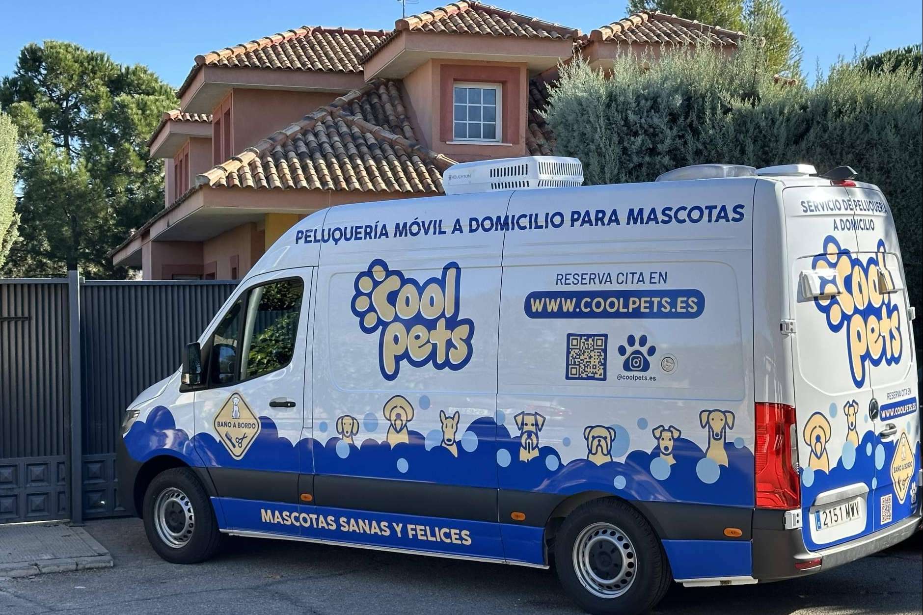 Llega a España un innovador servicio de peluquería móvil a domicilio para mascotas