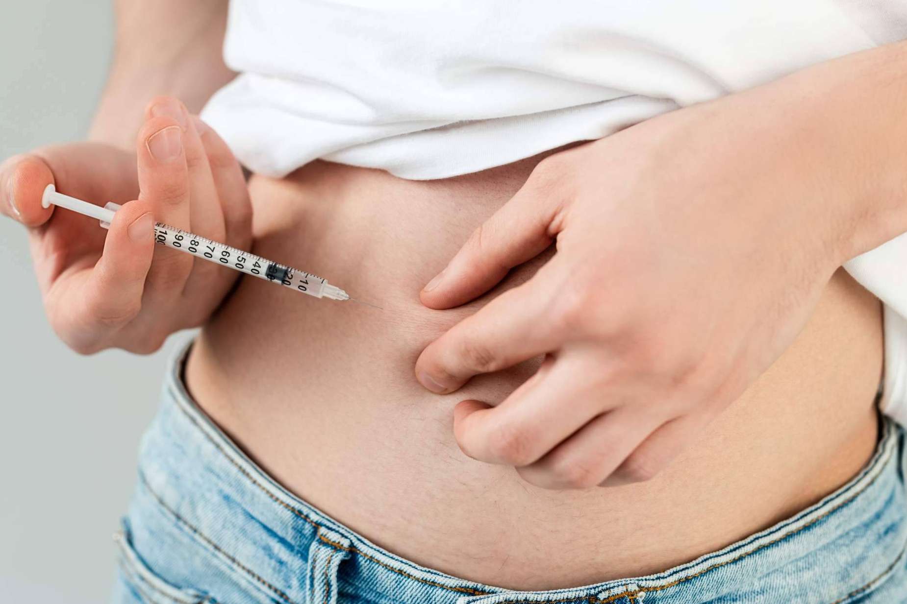 Los nuevos tratamientos inyectables contra la obesidad en Clínica Adelgar