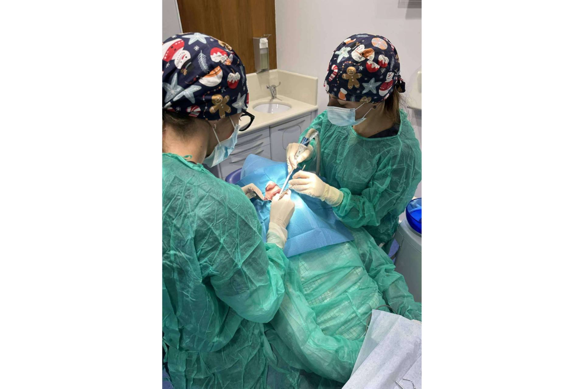 Año Nuevo, sonrisa nueva; Implantes dentales en la Clínica Dental Dr. Espinosa en Gijón