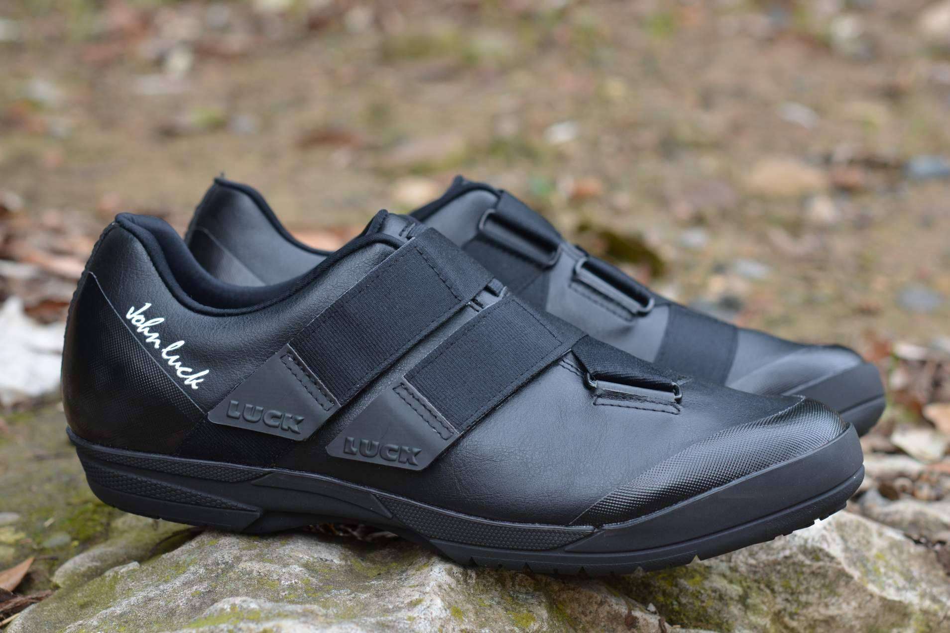 Zapatillas de ciclismo barefoot; personalización y confort por John Luck
