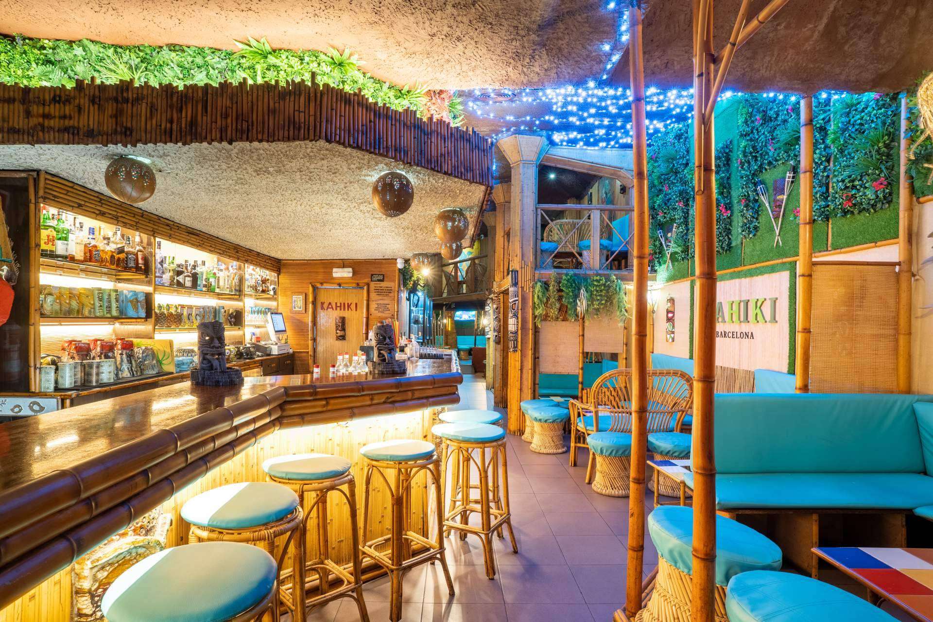 Kahiki Barcelona reflota su fama y vuelve a estar entre los bares más solicitados de Barcelona