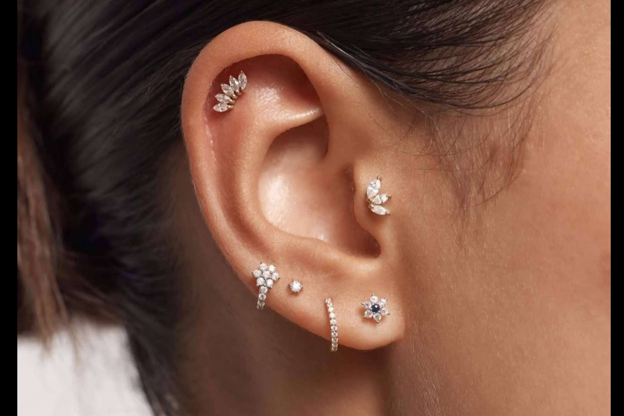 El arte del piercing y el diseño de orejas se fusionan en la propuesta de Ear Petal