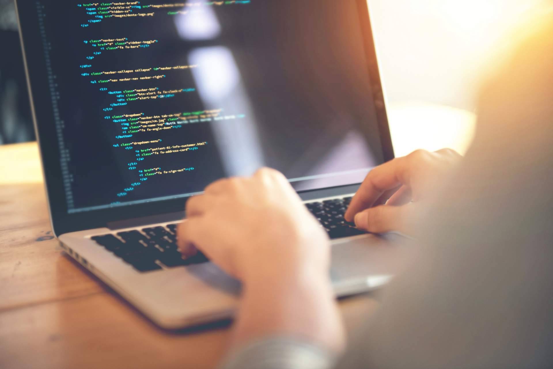Empresas locales impulsan su presencia digital con OUNTI, agencia de diseño web Benalmádena