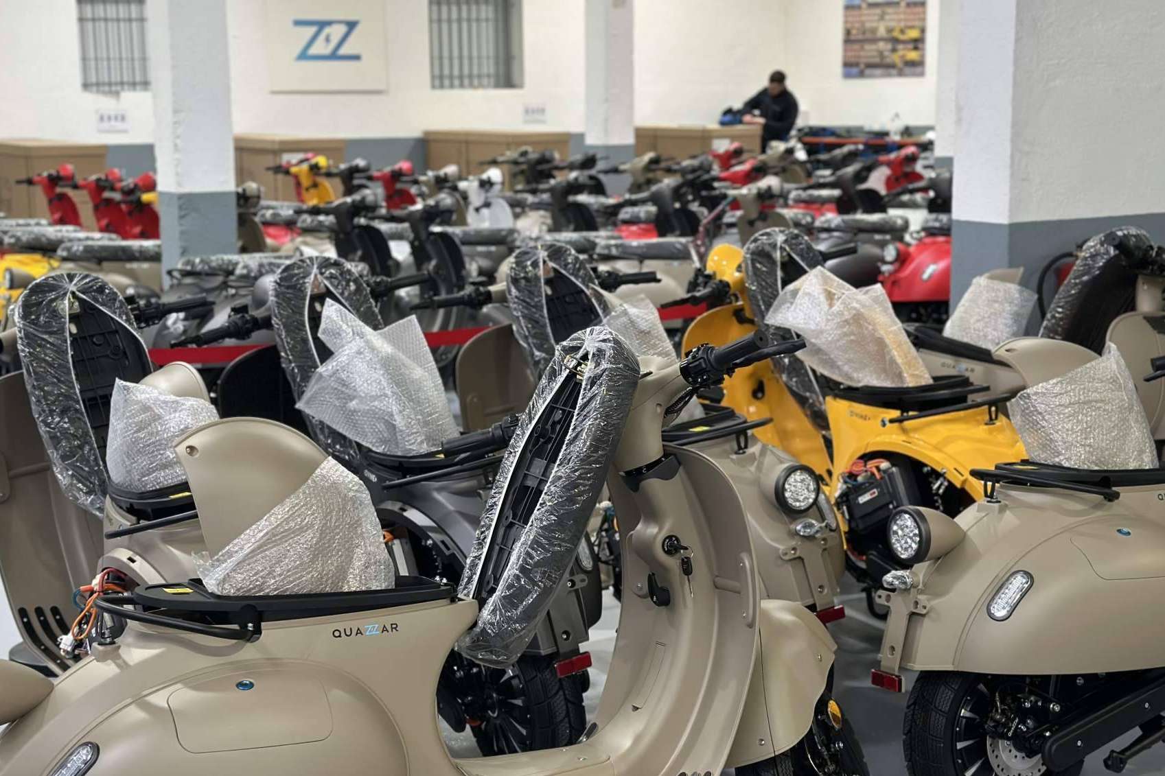 Quazzartech, la marca de motos eléctricas más vendida continúa creciendo en el mercado