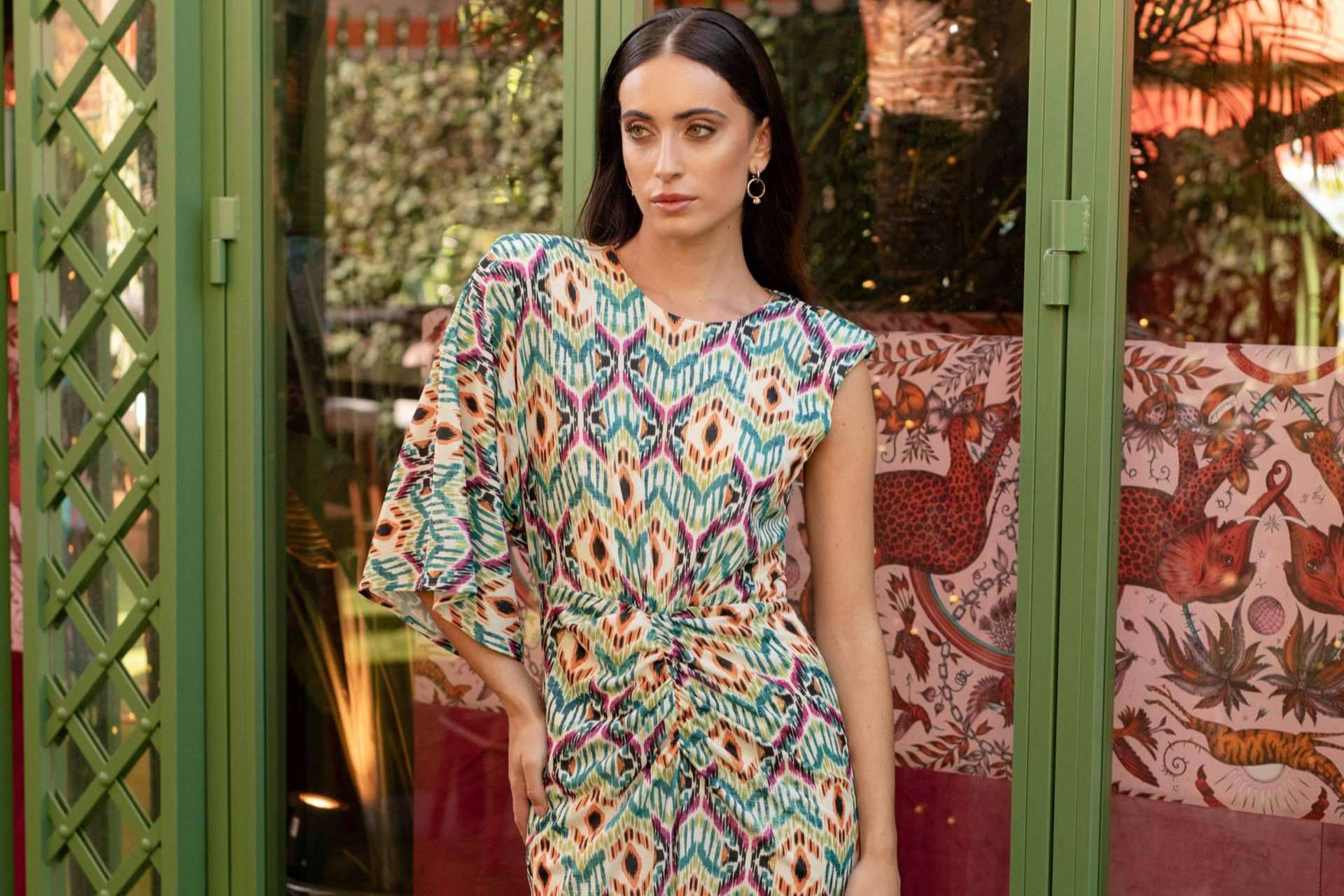 Vestidos de invitada con identidad propia, diseño y fabricación local desde Sevilla
