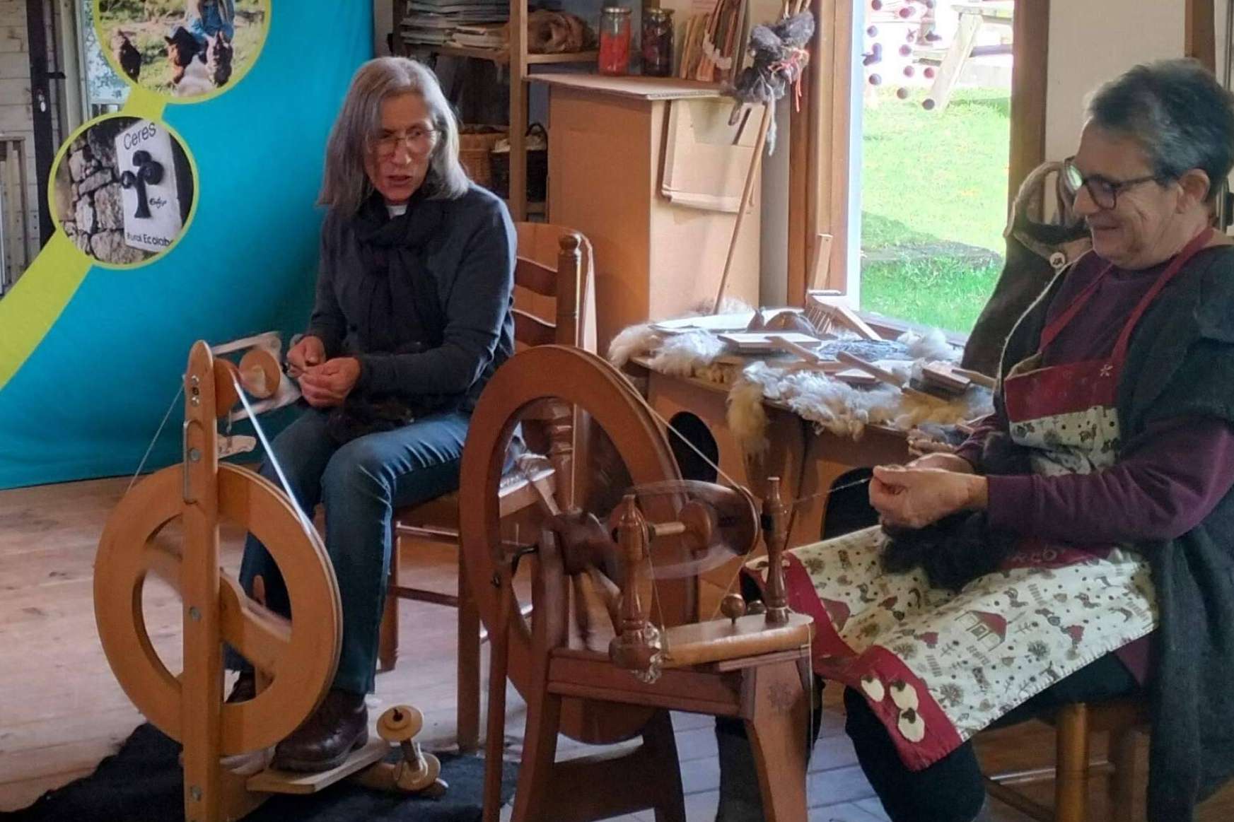 El Ecomuséu Ca l’Asturcón ofrece residencias artísticas con enfoque en cerámica y lana tradicional