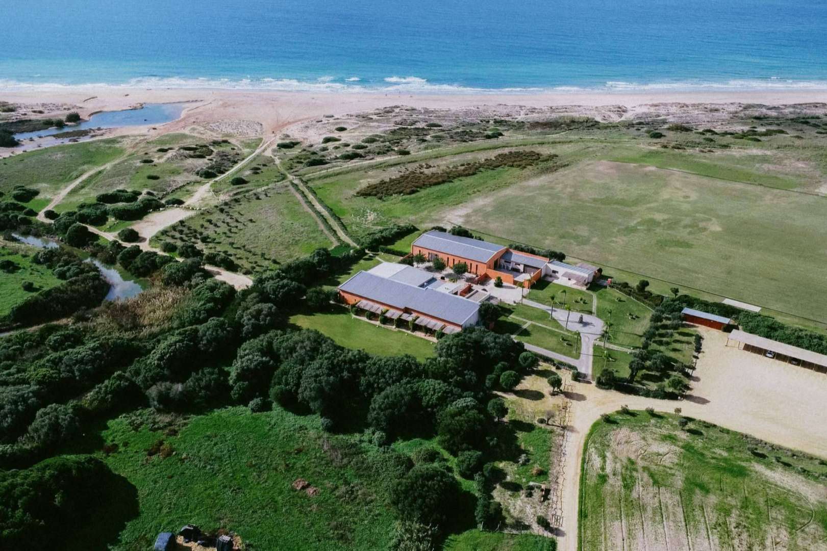 Trafalgar Polo Club; Exclusivos alojamientos de lujo frente al mar en la espectacular Costa de Cádiz