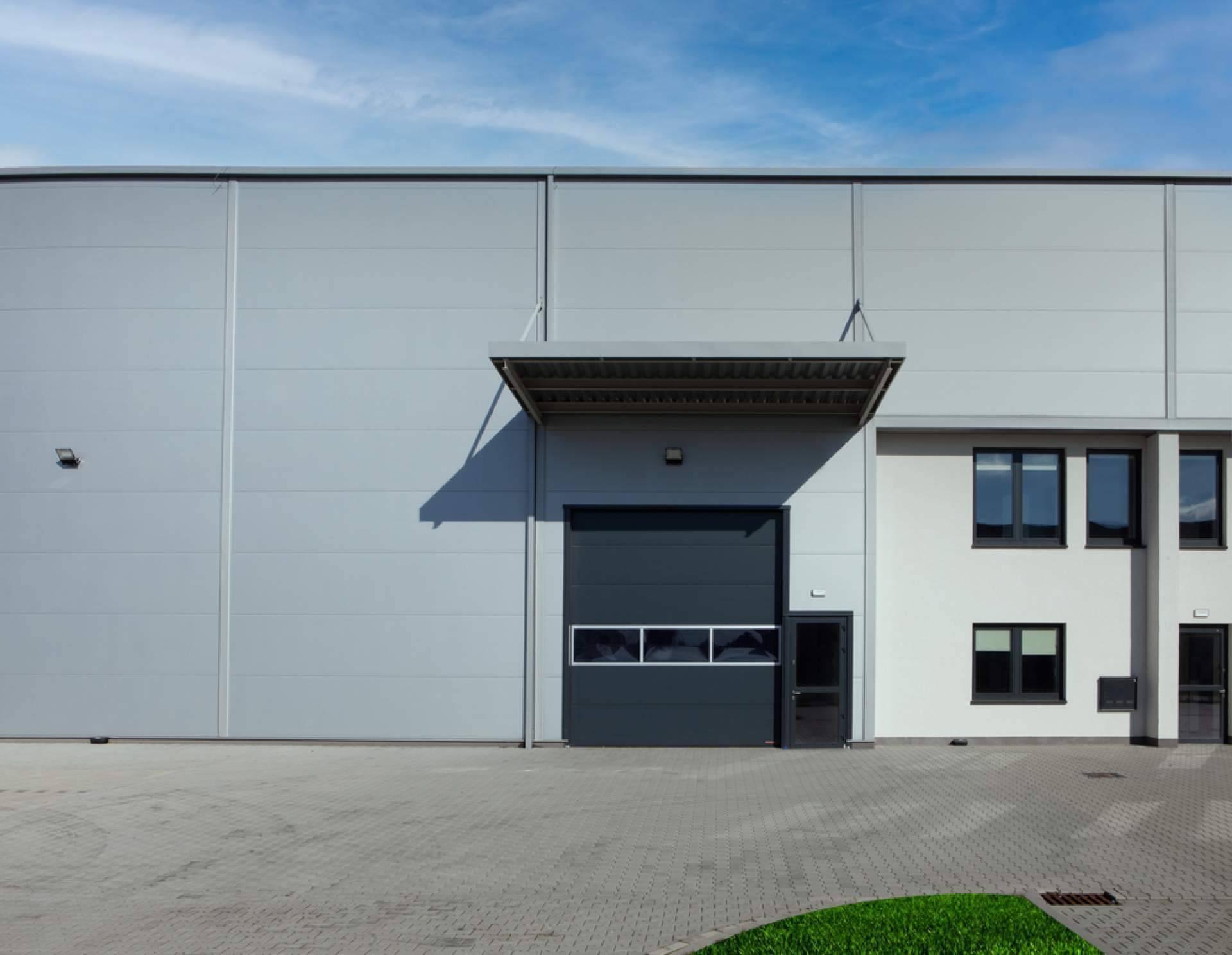 Alquiler de naves industriales en Madrid, Ibernave refuerza su presencia como operador del sector logístico