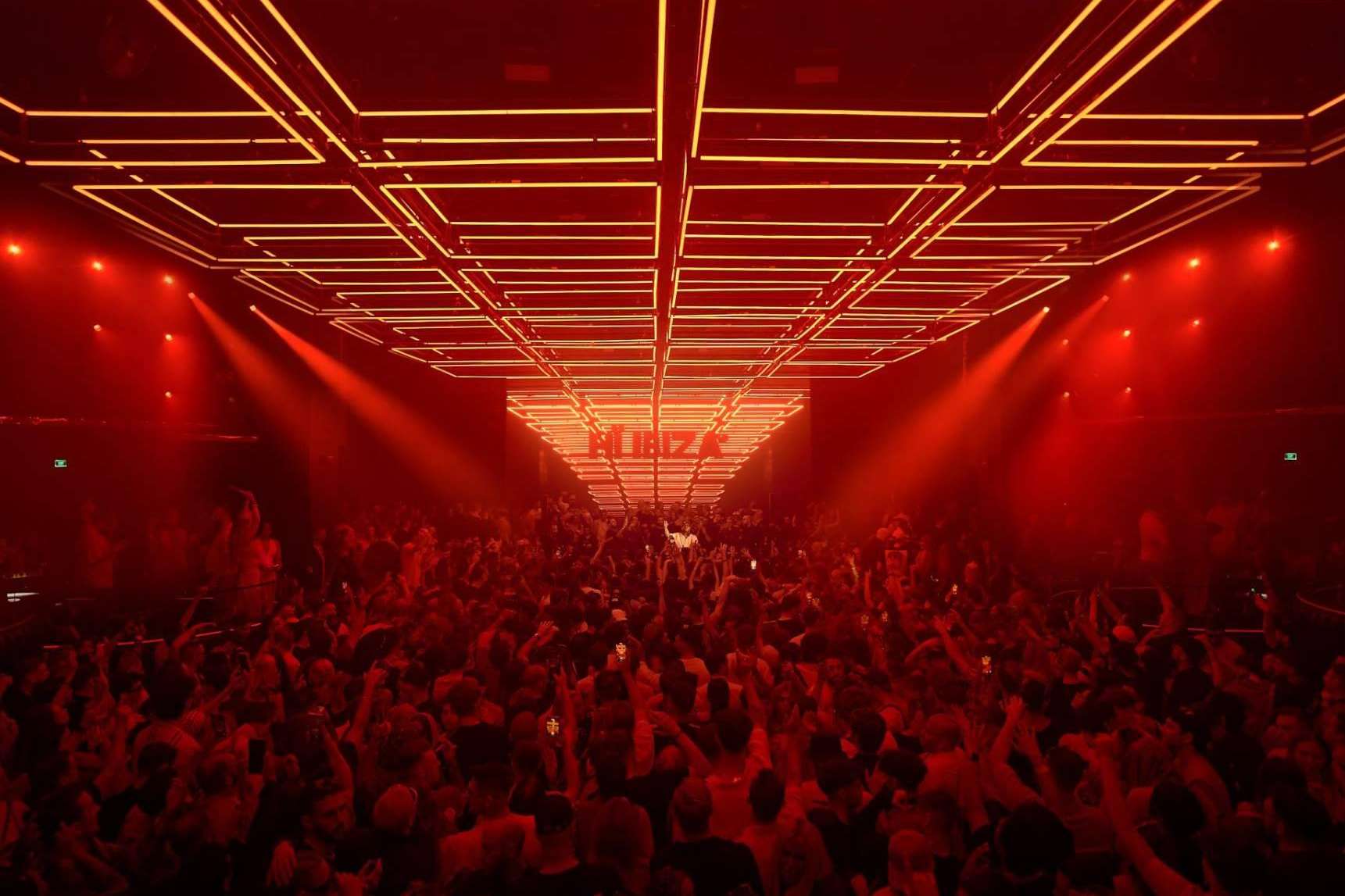 Mesa VIP en Ibiza; la nueva forma de disfrutar la noche en Pacha, Amnesia y más