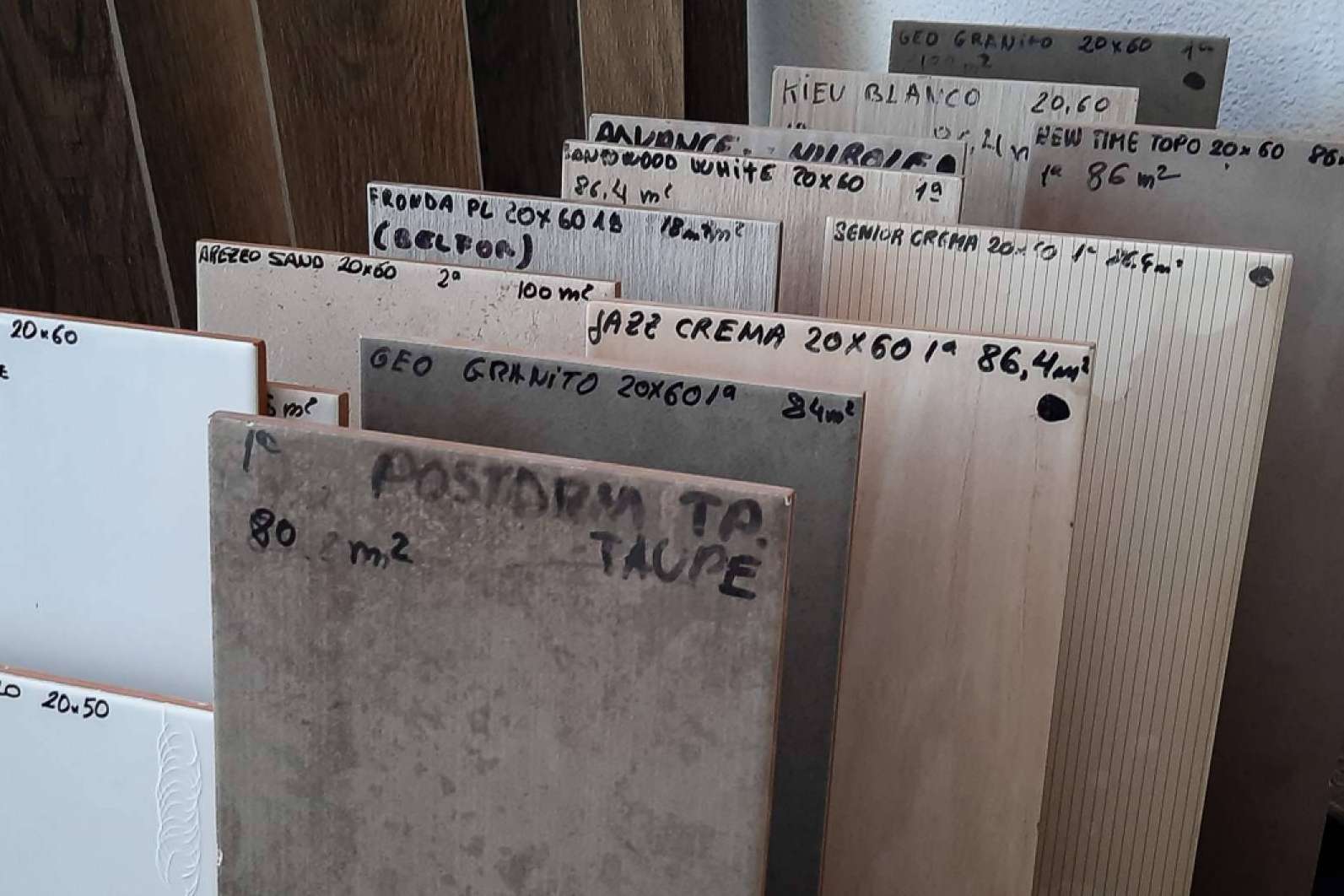 Artegres destaca por la venta de lotes de azulejos Outlet en segunda calidad
