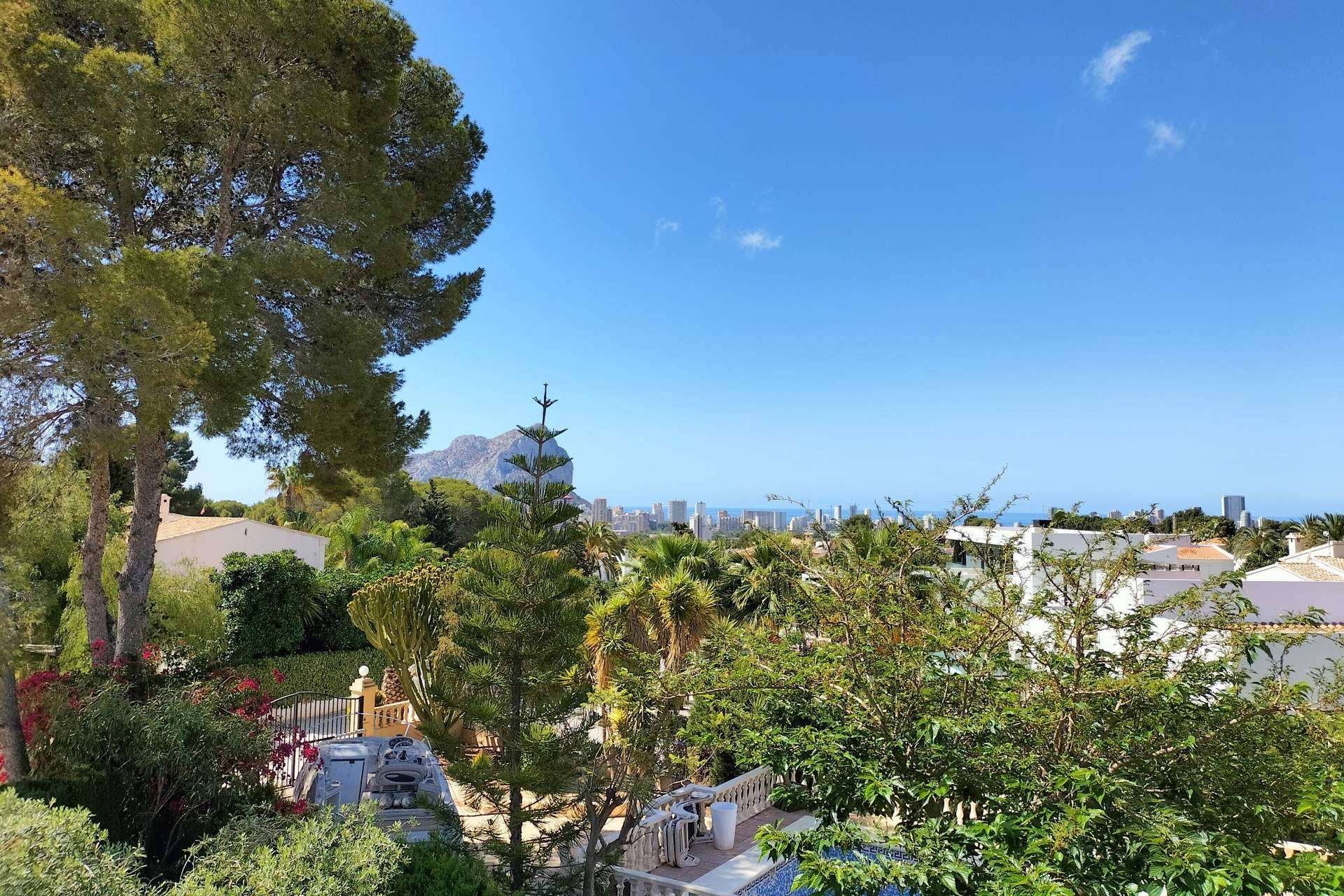 Villas y apartamentos con piscina en Calpe, la propuesta estival de Alquileres Agatha Martínez