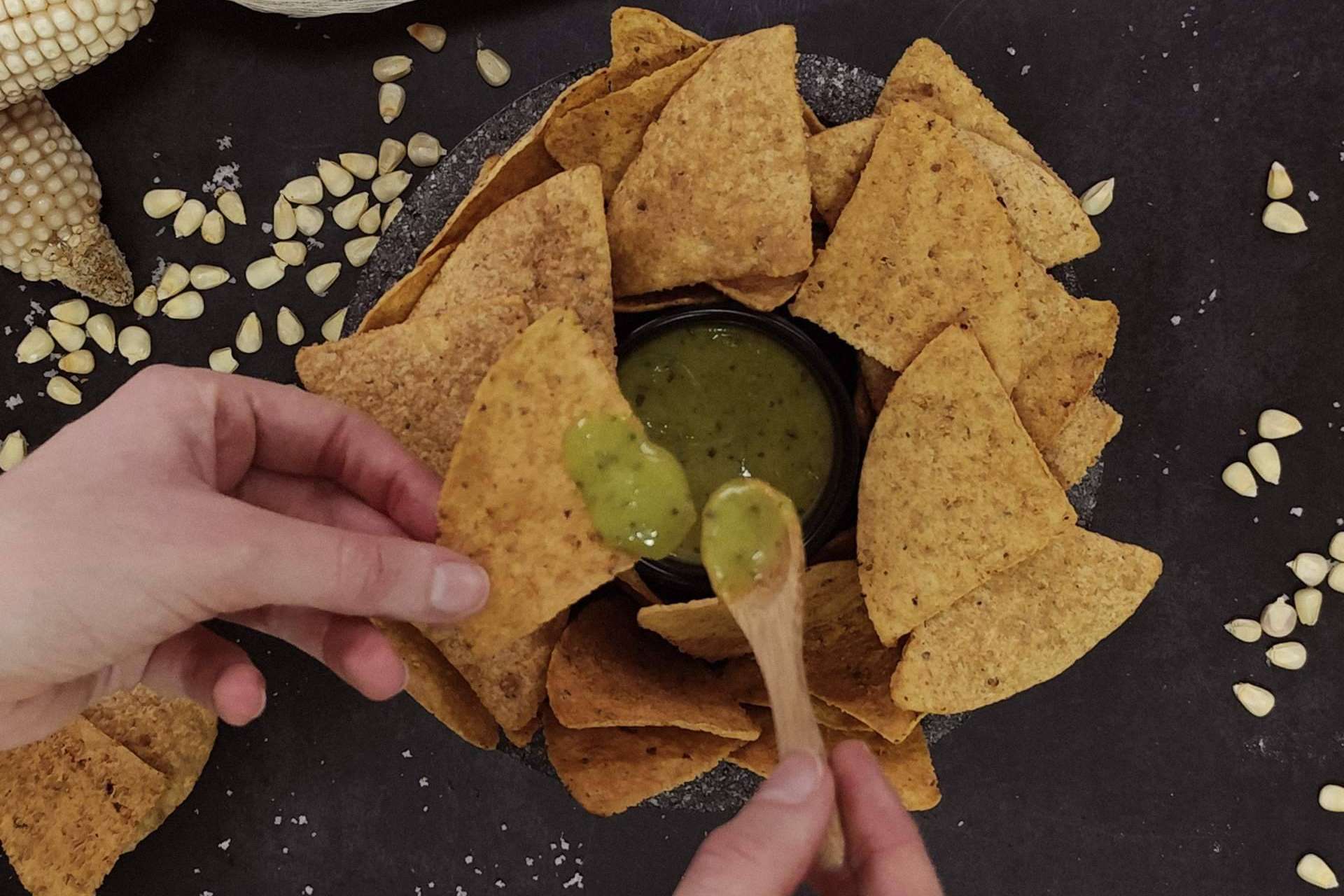 Gastronomía de autor; Maíz Maya y Roberto Ruiz lanzan unos totopos con sabor mexicano auténtico