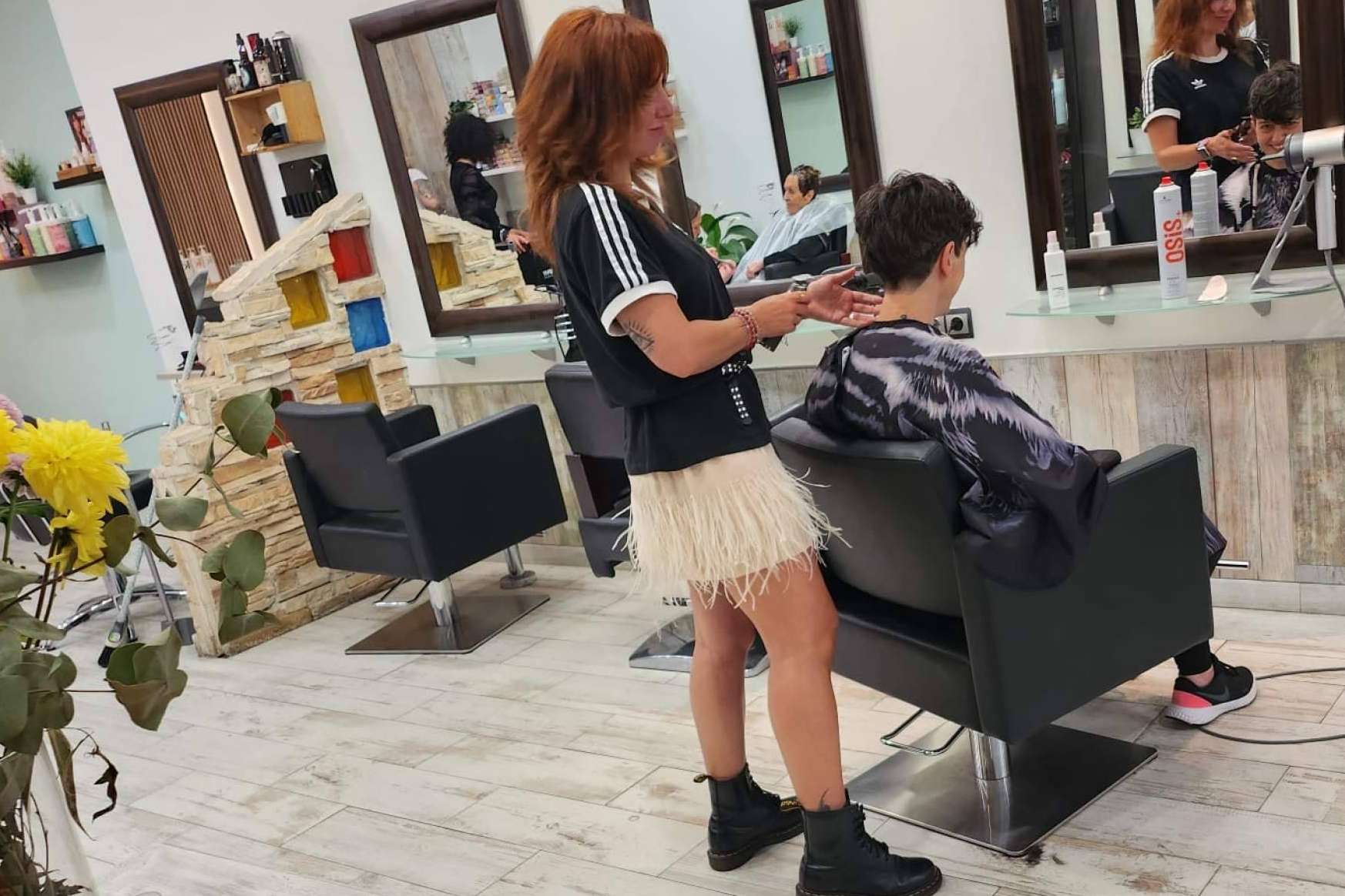 La excelencia en mechas, color y presoterapia tiene nombre propio en Gijón; Corte Estilistas